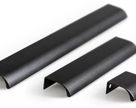 UCHWYT V 0372 ona 0544/600 CZARNY