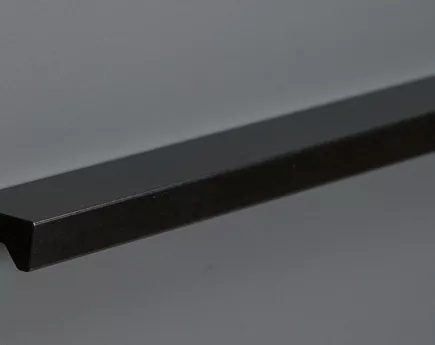 UCHWYT V 0077 ANGLE CZARNY 640/900 ANGLE