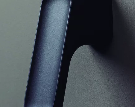 UCHWYT V 0536 LUV 17x51MM CZARNY