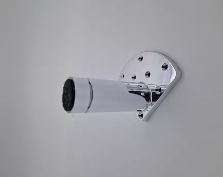 NÓŻKA PLASTIK * REG. H 100 chrom  NMB10024